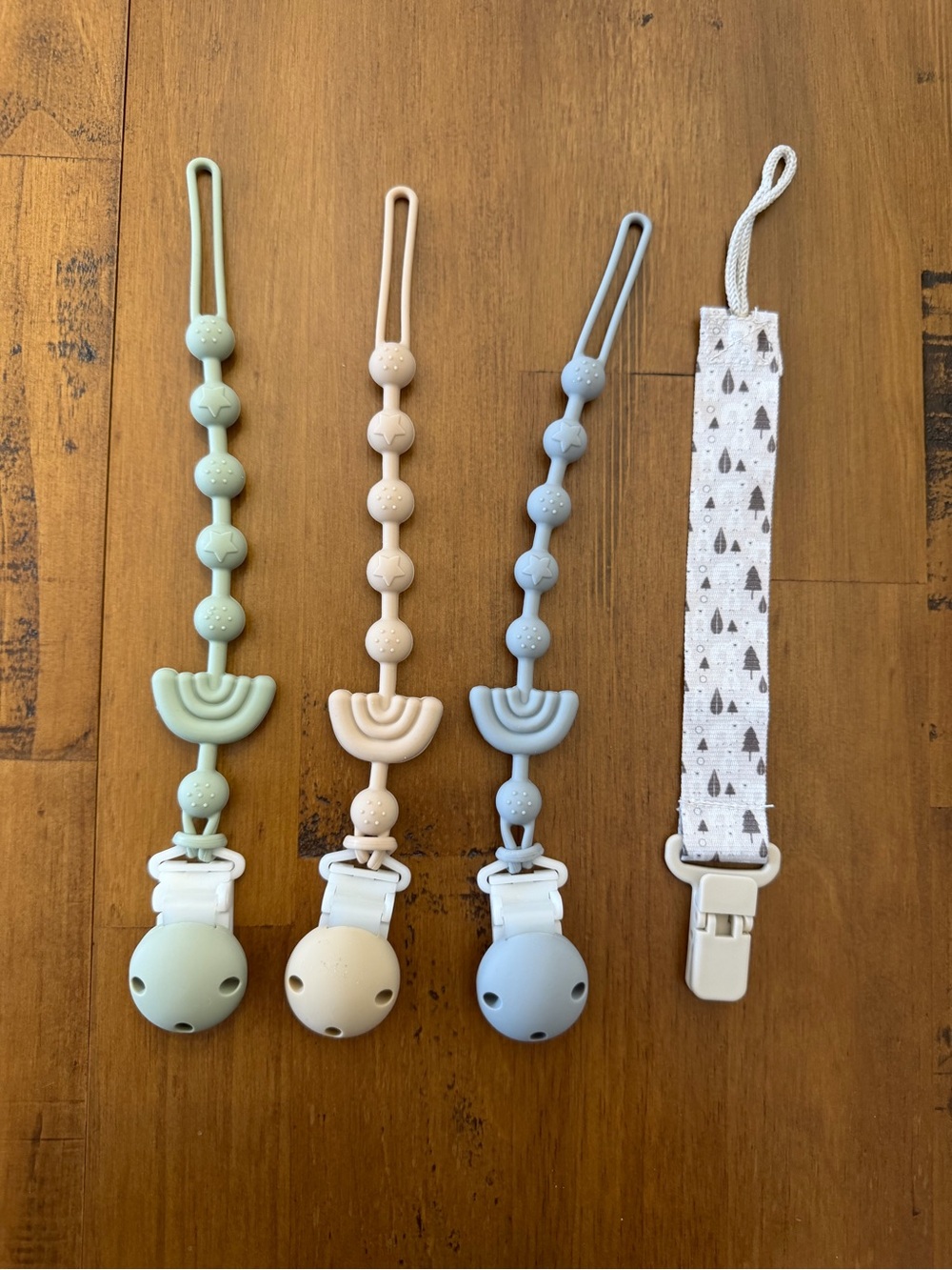 Pacifier Clips